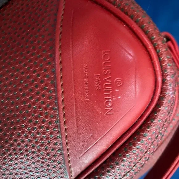 Louis Vuitton 1987 Vintage Men's Red Leather Messenger Bag - Picture 7 of 13